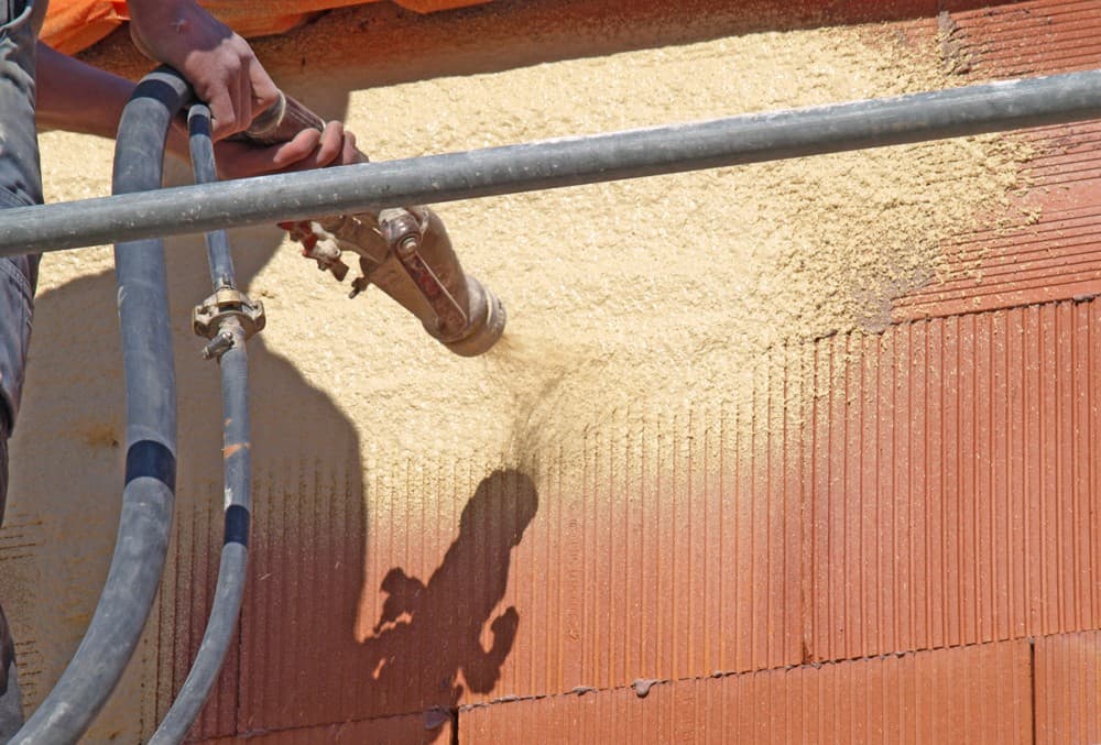 Especialistas en limpieza, desatasco y arreglo de canalones en Ferrol